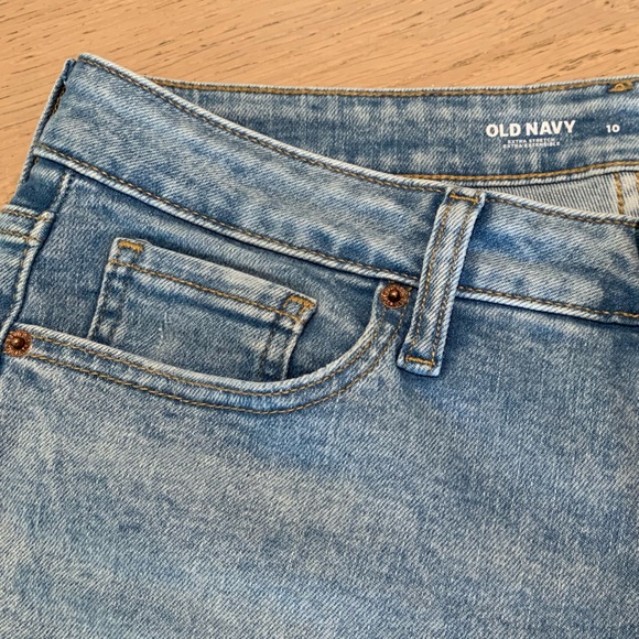 Old Navy High-rise OG Straight Jeans - Picture 2 of 2